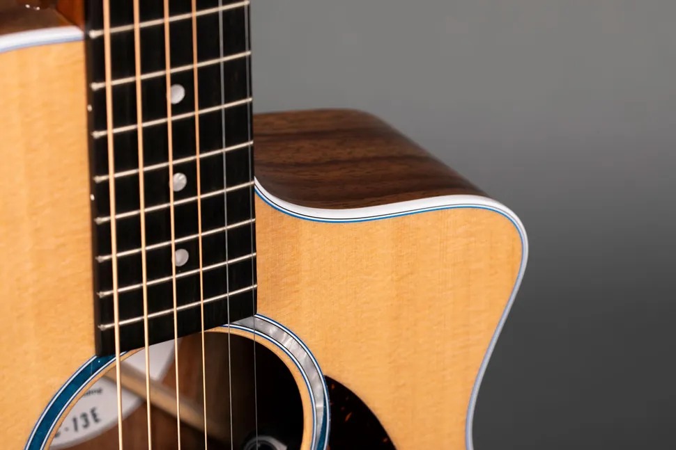 Review Đàn Guitar Martin SC13E