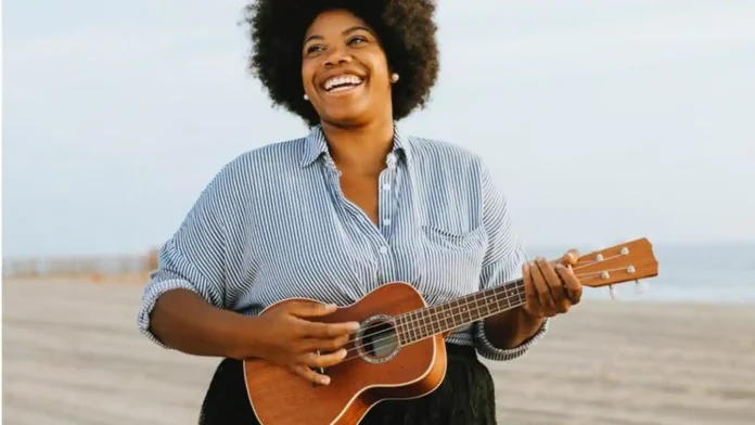 Ukulele Baritone Và Vai Trò Trong Việc Sáng Tác Nhạc Mộc