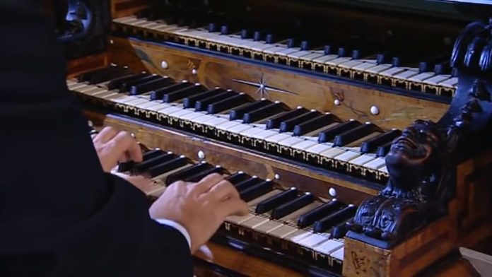 Sự Hoàn Hảo Trong Nghệ Thuật Đối Âm Của Bach