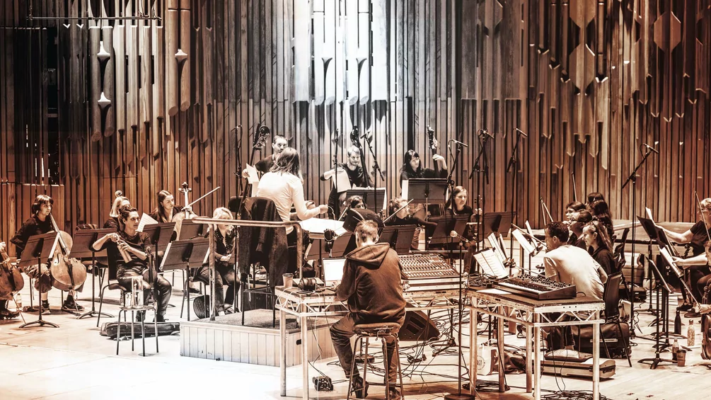Avant-Garde Là Gì? Khi Âm Nhạc Đi Trước Thời Đại