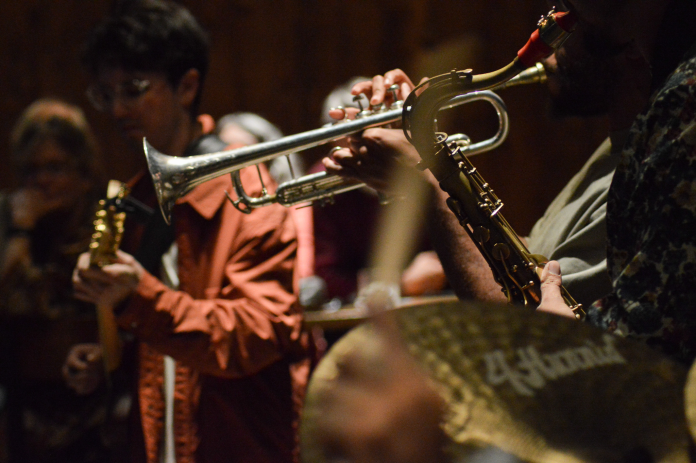 Jazz Là Gì? Vì Sao Jazz Thường Bị Xem Là Khó Nghe Với Người Mới?